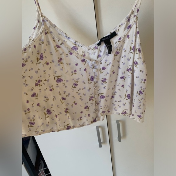 4 for $20. BNWOT floral cute top L - Picture 3 of 4